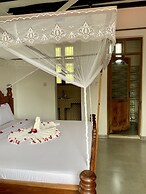 The New Blue Waves Hotel