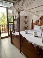 The New Blue Waves Hotel