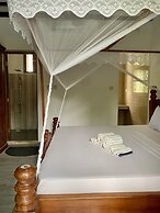 The New Blue Waves Hotel