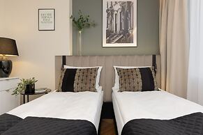 Blue Moon Residence by Renters Prestige