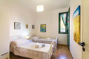 Villetta Tamari 300 meters from the sea