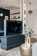 Central Palace - LoftAffair Collection