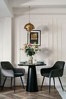 Central Palace - LoftAffair Collection