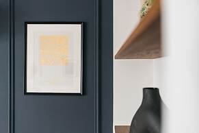 Central Palace - LoftAffair Collection