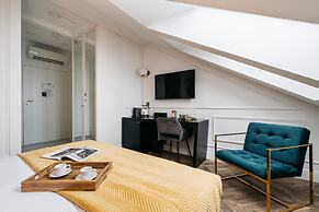 Central Palace - LoftAffair Collection