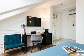 Central Palace - LoftAffair Collection