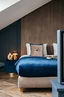 Central Palace - LoftAffair Collection