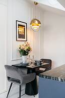 Central Palace - LoftAffair Collection