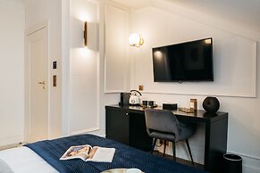 Central Palace - LoftAffair Collection