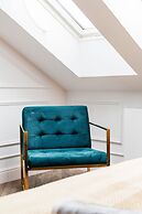 Central Palace - LoftAffair Collection