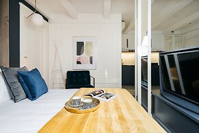 Central Palace - LoftAffair Collection