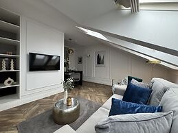 Central Palace - LoftAffair Collection