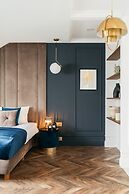 Central Palace - LoftAffair Collection