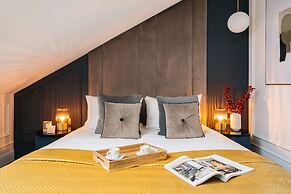 Central Palace - LoftAffair Collection