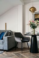 Central Palace - LoftAffair Collection