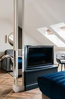 Central Palace - LoftAffair Collection