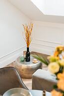 Central Palace - LoftAffair Collection