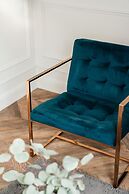 Central Palace - LoftAffair Collection