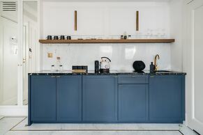 Central Palace - LoftAffair Collection