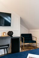 Central Palace - LoftAffair Collection