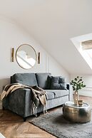 Central Palace - LoftAffair Collection