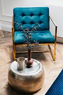 Central Palace - LoftAffair Collection