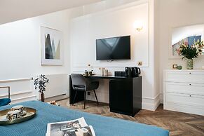 Central Palace - LoftAffair Collection