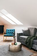 Central Palace - LoftAffair Collection