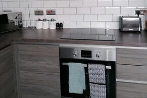 1-bed Apt Sleeps 2 With Free Parking