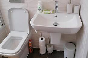 1-bed Apt Sleeps 2 With Free Parking