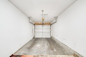 Welcoming Condo in Davenport: Central Location!