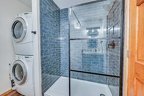 Bee Spring Cabin w/ Arcade Game: Steps to Lake!