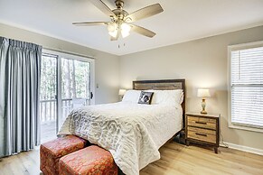 Modern Mccormick Townhome on Lake Thurmond!