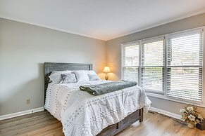 Modern Mccormick Townhome on Lake Thurmond!