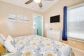 1 Mi to Surfside Beach: Coastal Cottage