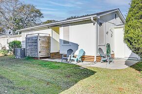 1 Mi to Surfside Beach: Coastal Cottage