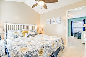 1 Mi to Surfside Beach: Coastal Cottage