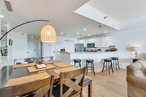 High-floor Osage Beach Condo w/ Lake & Park Views