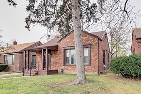 Family-friendly Detroit Home: 12 Mi to Downtown!