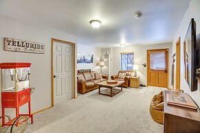 Cozy Ouray Apartment, Steps to Riverwalk Trail!