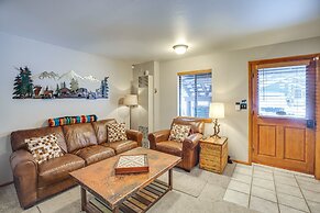 Cozy Ouray Apartment, Steps to Riverwalk Trail!