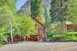 Cozy Ouray Apartment, Steps to Riverwalk Trail!