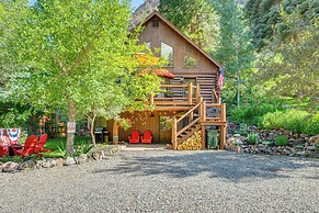 Cozy Ouray Apartment, Steps to Riverwalk Trail!