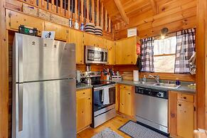 Blue Ridge Retreat w/ Hot Tub & Mountain Views!