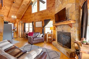 Blue Ridge Retreat w/ Hot Tub & Mountain Views!