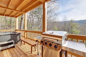 Blue Ridge Retreat w/ Hot Tub & Mountain Views!