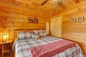 Blue Ridge Retreat w/ Hot Tub & Mountain Views!