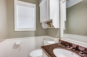 Lakefront Montgomery Home w/ Private Dock!