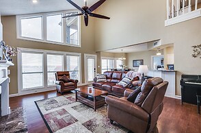 Lakefront Montgomery Home w/ Private Dock!