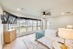 Grand Lakefront Home in Hot Springs w/ Boat Dock!